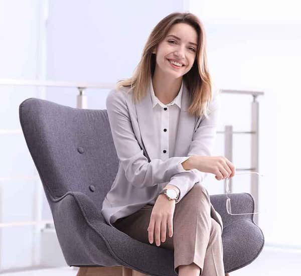 woman-in-chair-sq-600×600