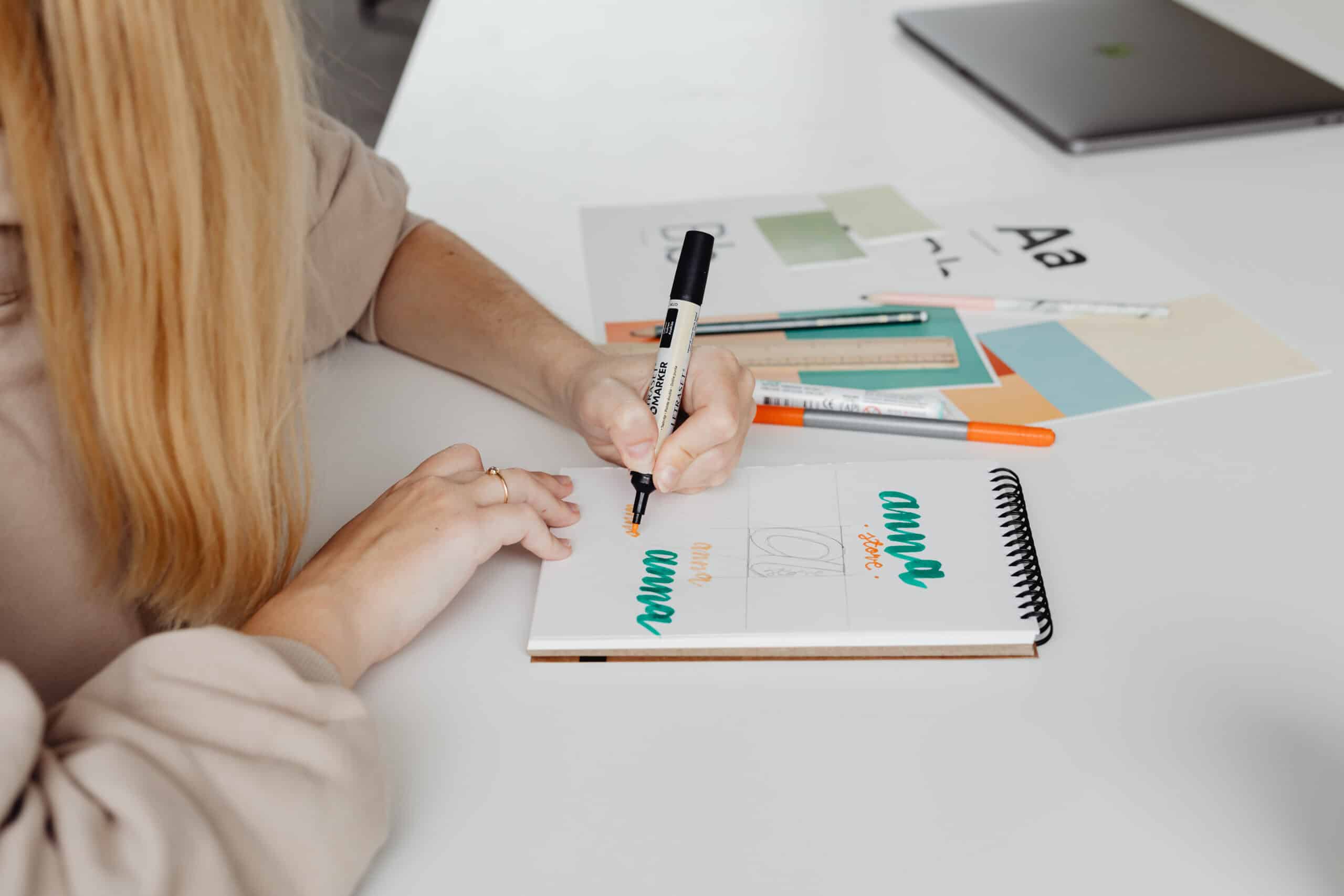 kaboompics_graphic-designer-at-work-in-her-office-22001